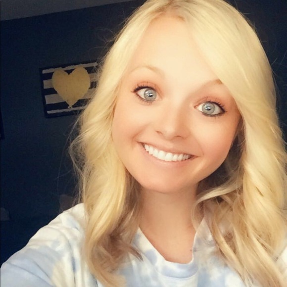 Meet your Posher, Ashley - Picture 1 of 1